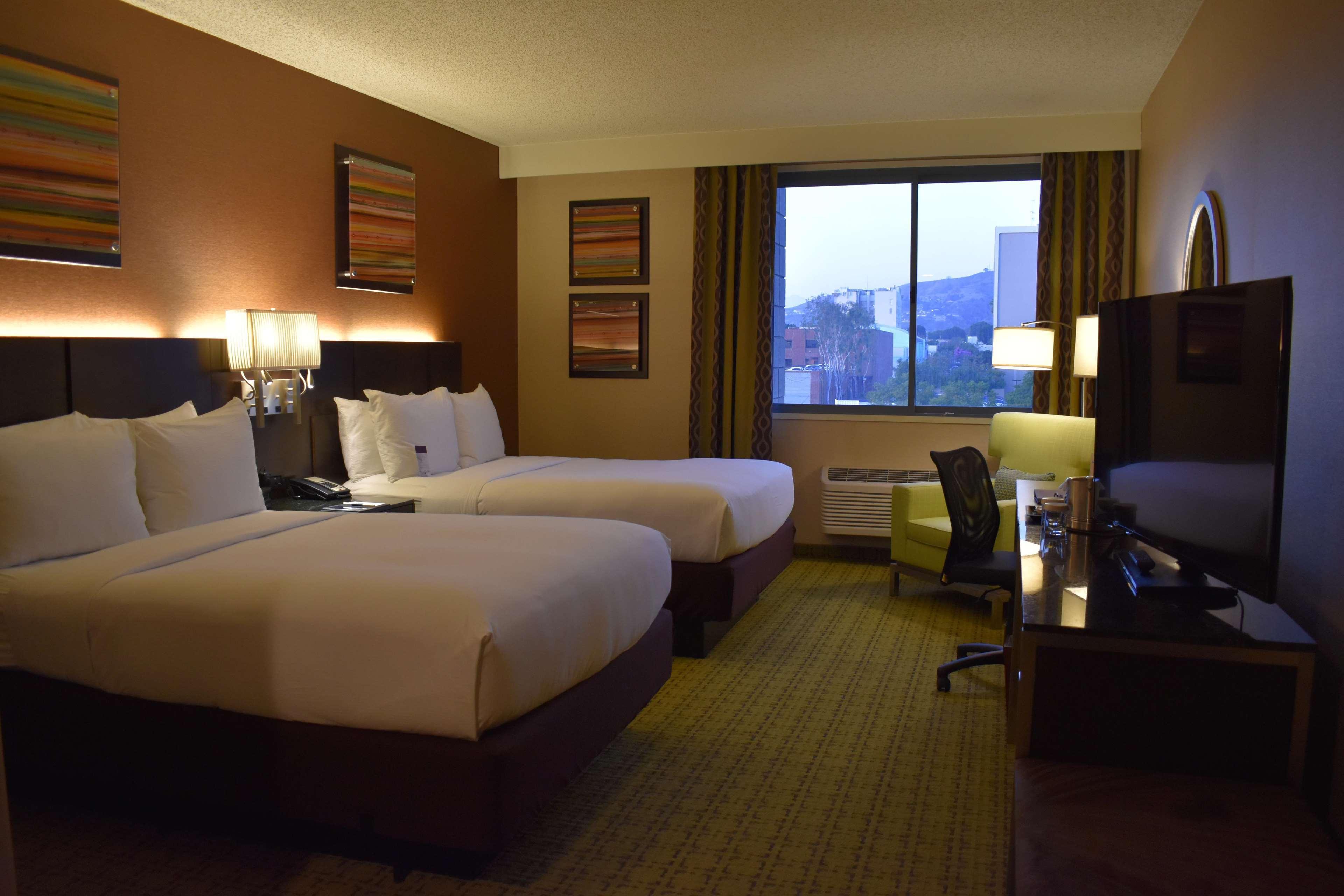Doubletree By Hilton Whittier Hotel Eksteriør billede