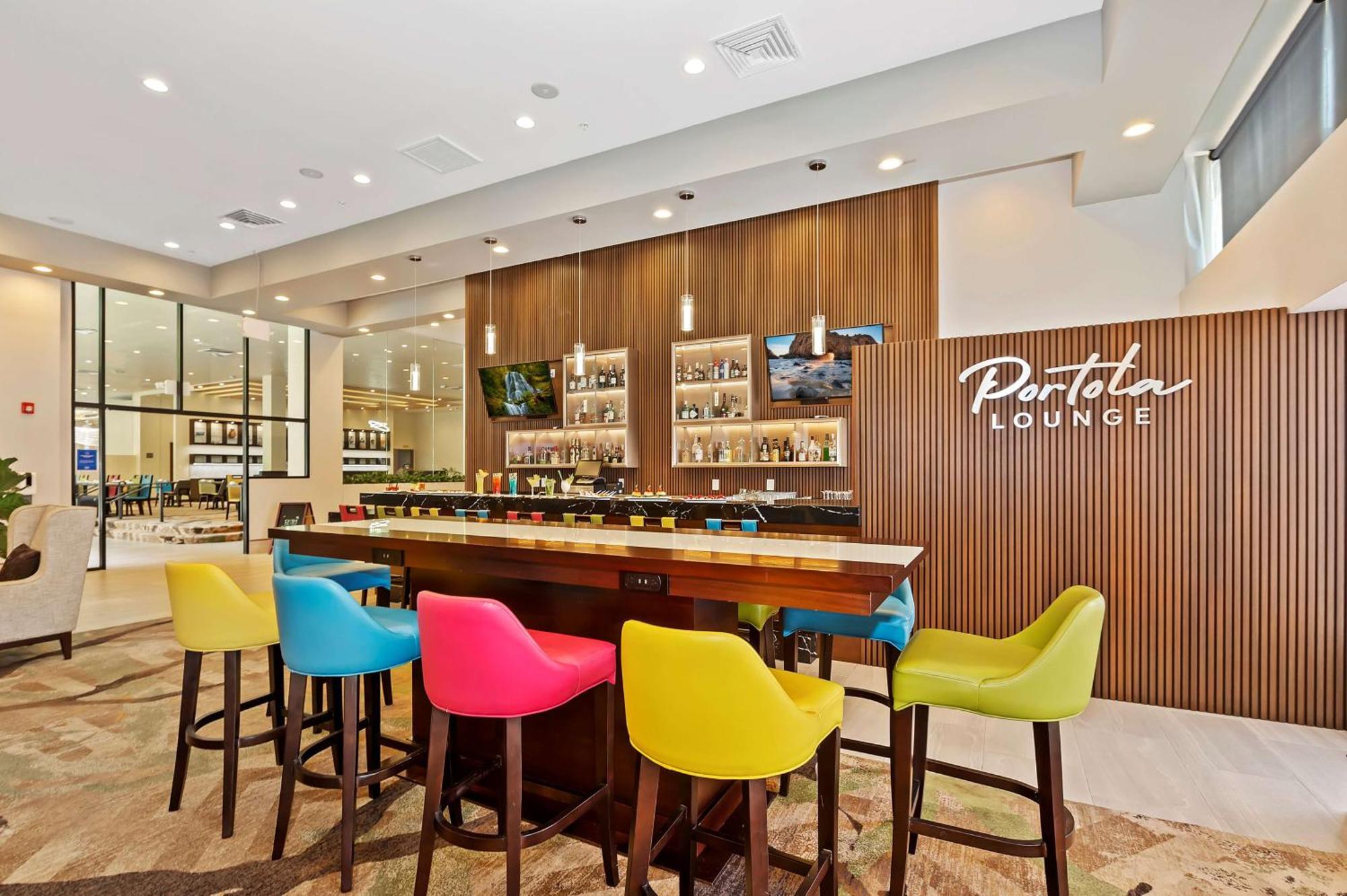 Doubletree By Hilton Whittier Hotel Eksteriør billede