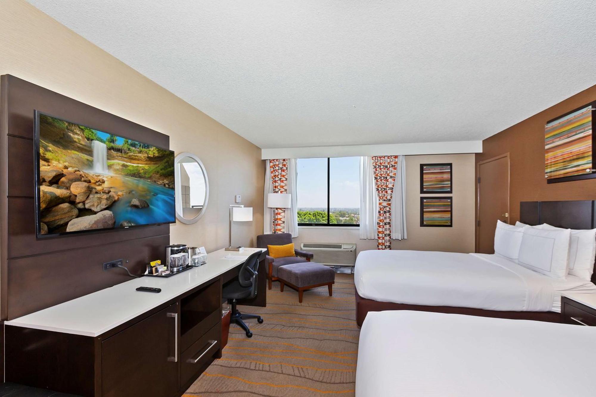 Doubletree By Hilton Whittier Hotel Eksteriør billede