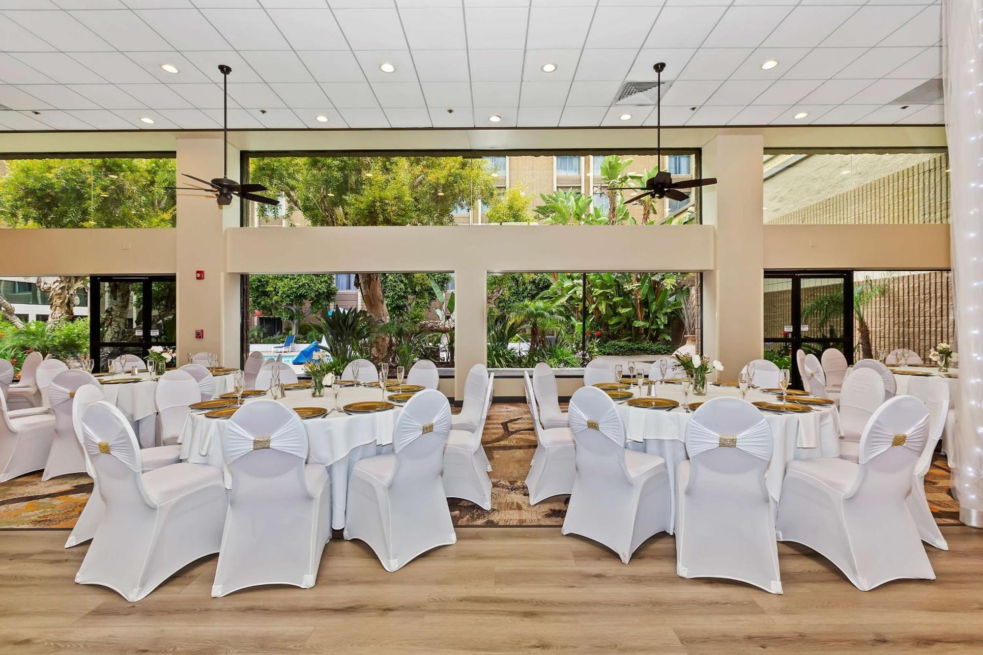 Doubletree By Hilton Whittier Hotel Eksteriør billede