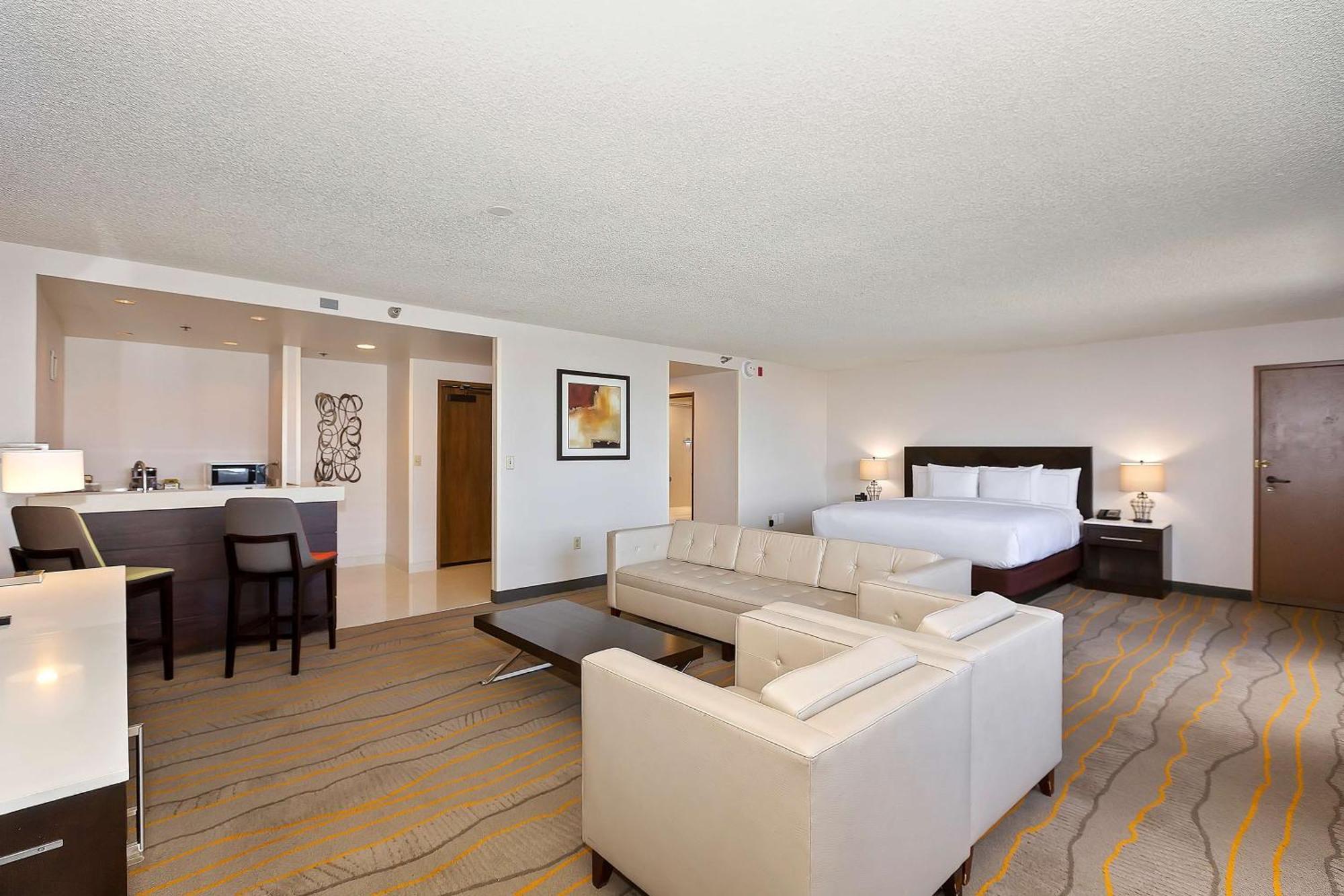 Doubletree By Hilton Whittier Hotel Eksteriør billede