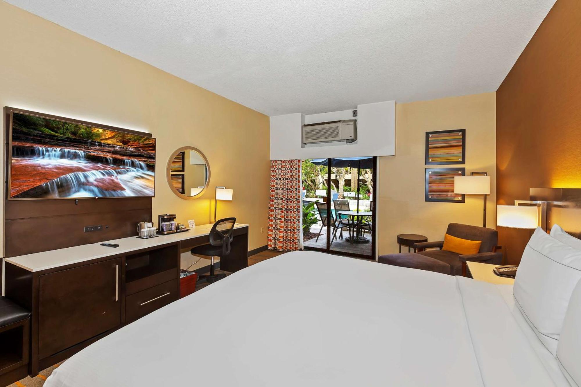 Doubletree By Hilton Whittier Hotel Eksteriør billede