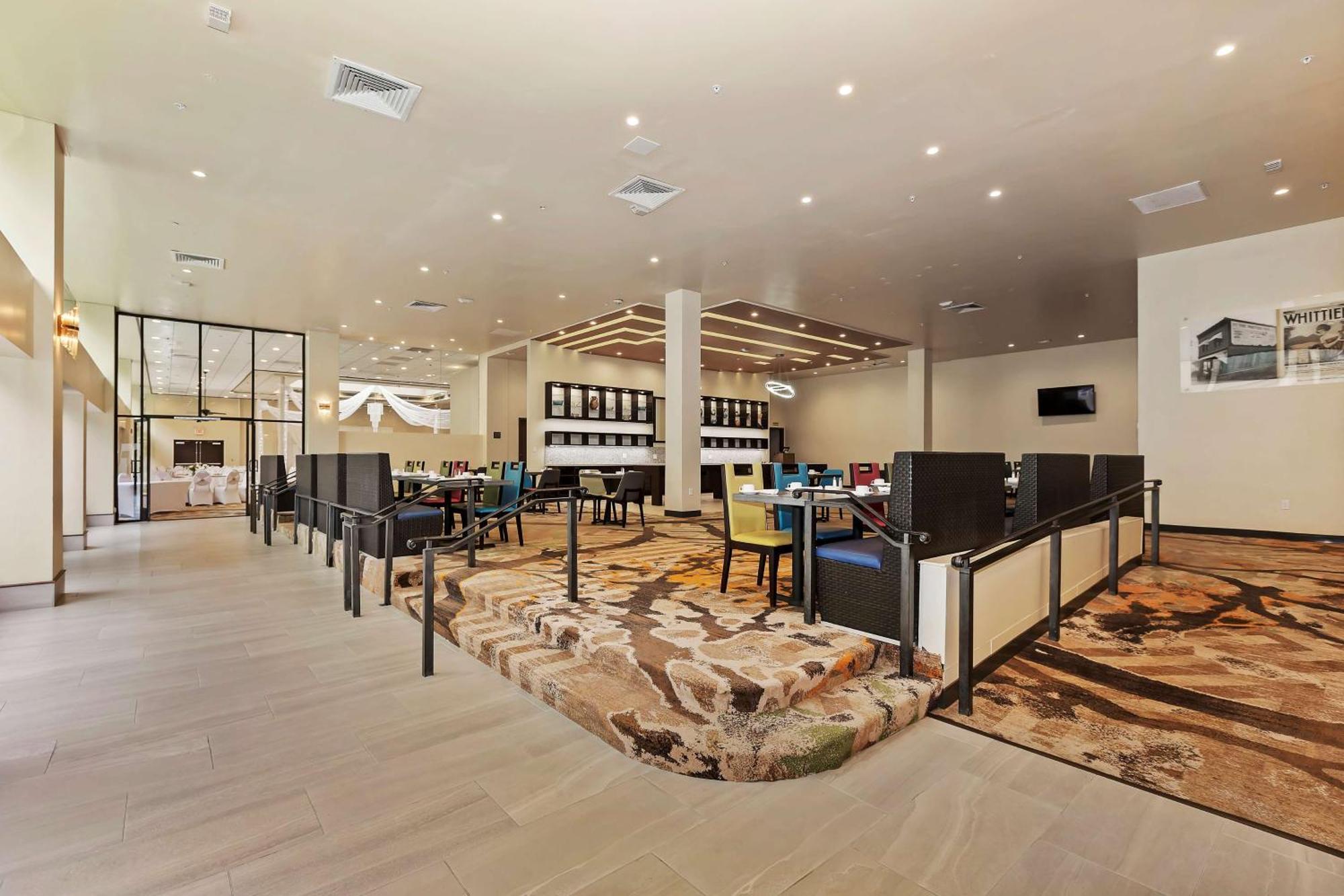 Doubletree By Hilton Whittier Hotel Eksteriør billede