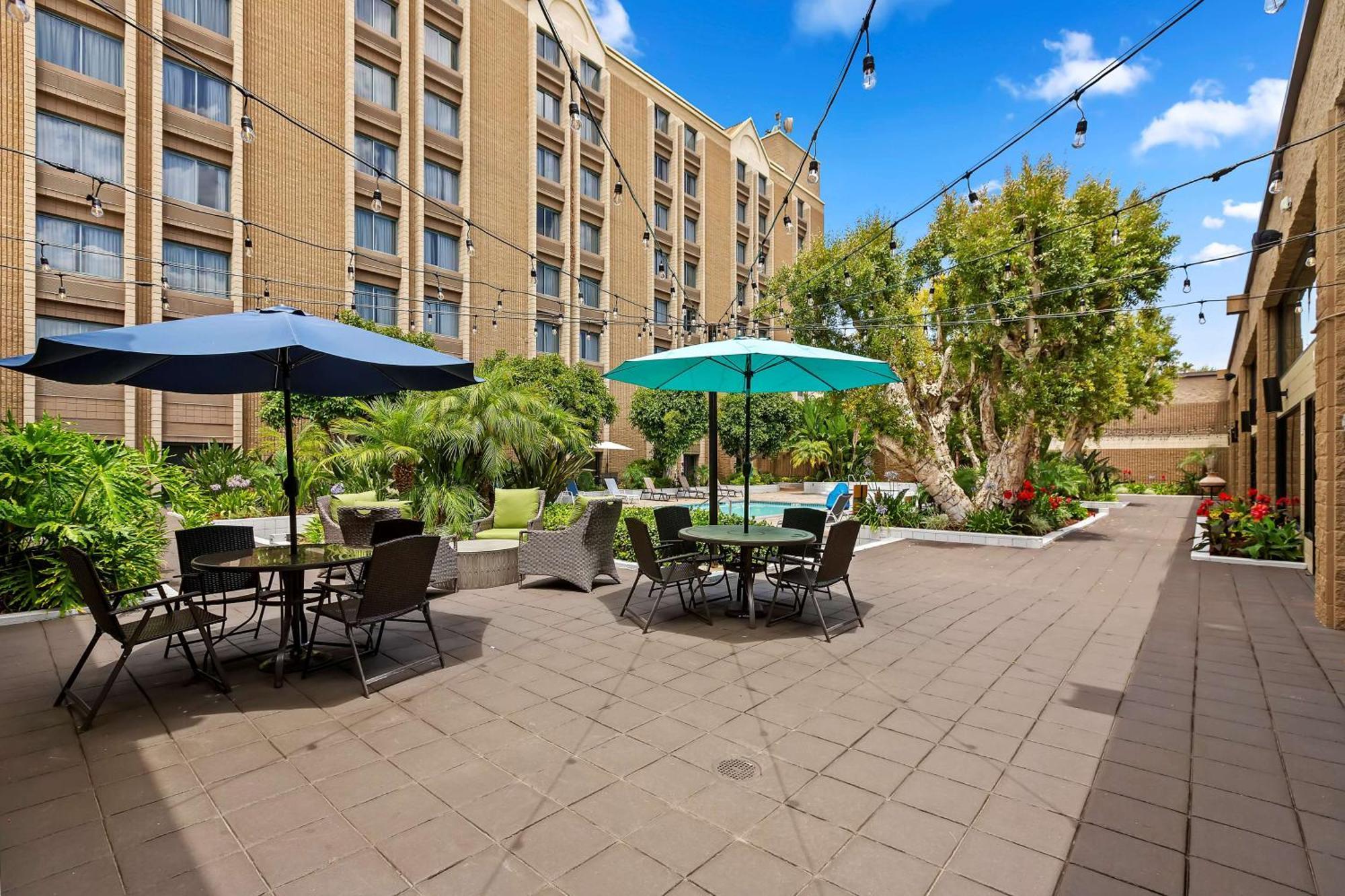 Doubletree By Hilton Whittier Hotel Eksteriør billede