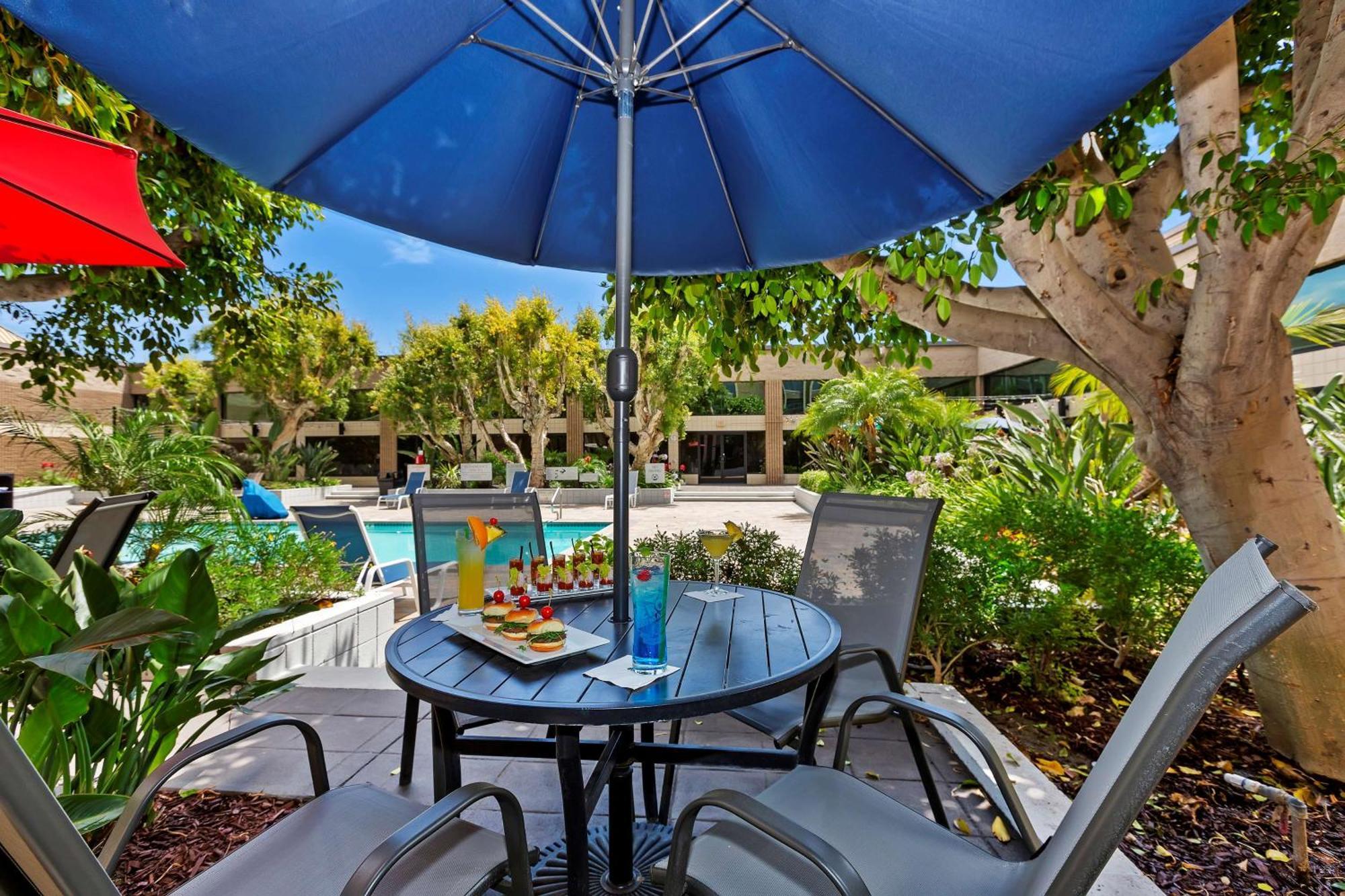 Doubletree By Hilton Whittier Hotel Eksteriør billede